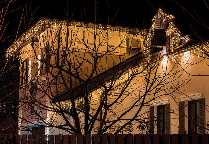 Christmas Holiday Light Installation and Replacement